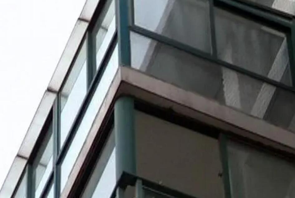 封阳台断桥铝门窗选多厚的规格好？